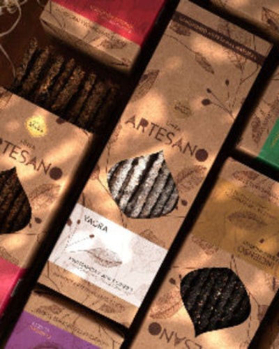 Magnolia incense sticks in kraft Artesano packaging