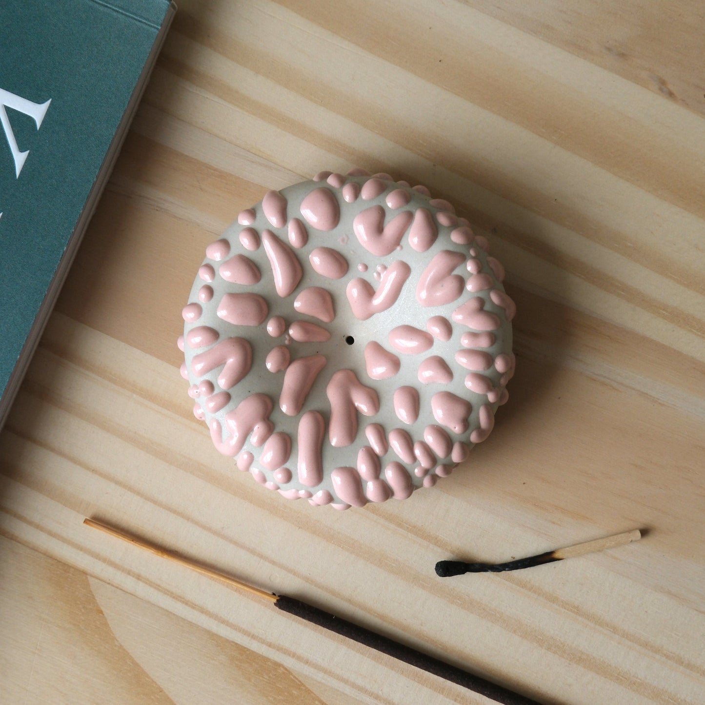 Eve Incense Holder — Handmade Stoneware Dish for Incense