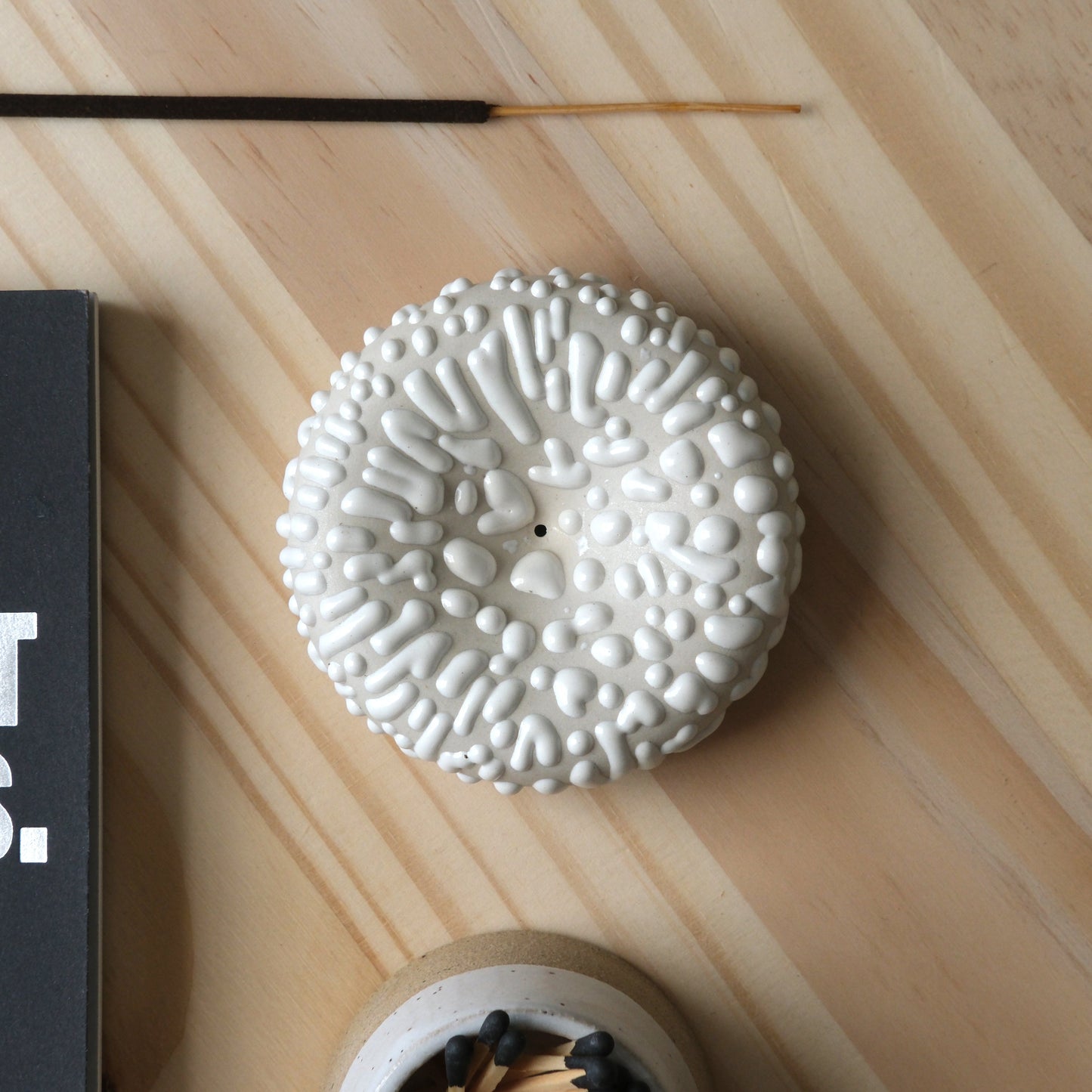 Eve Incense Holder — Handmade Stoneware Dish for Incense