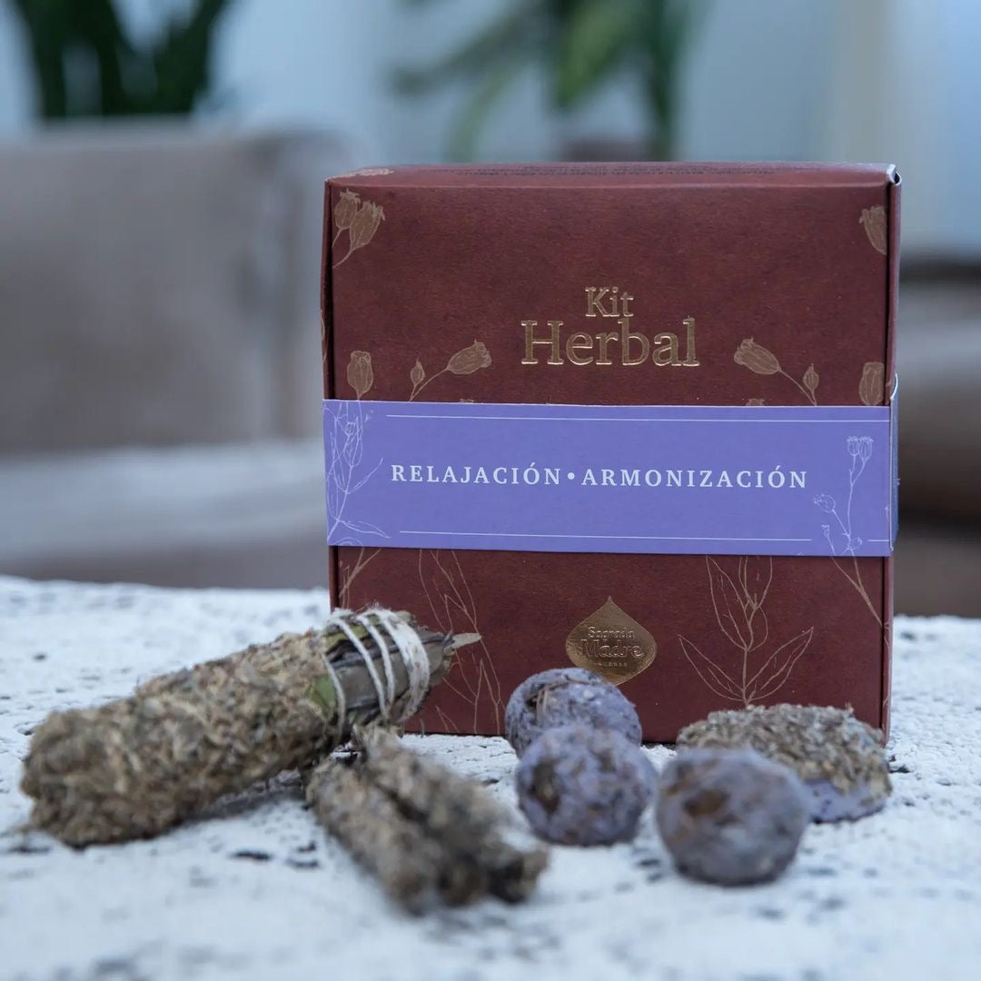 Herbal incense gift box with sticks, smudge bombs and smudge stick — image 5 of 8