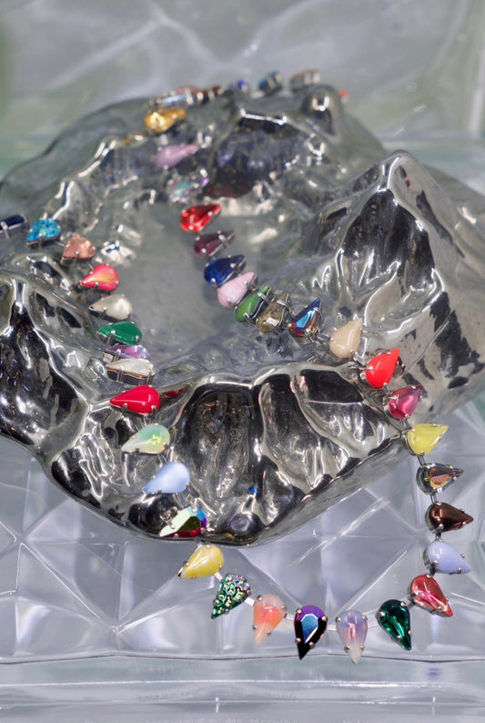 Aurora Fang layering choker in oxidized silver, front view