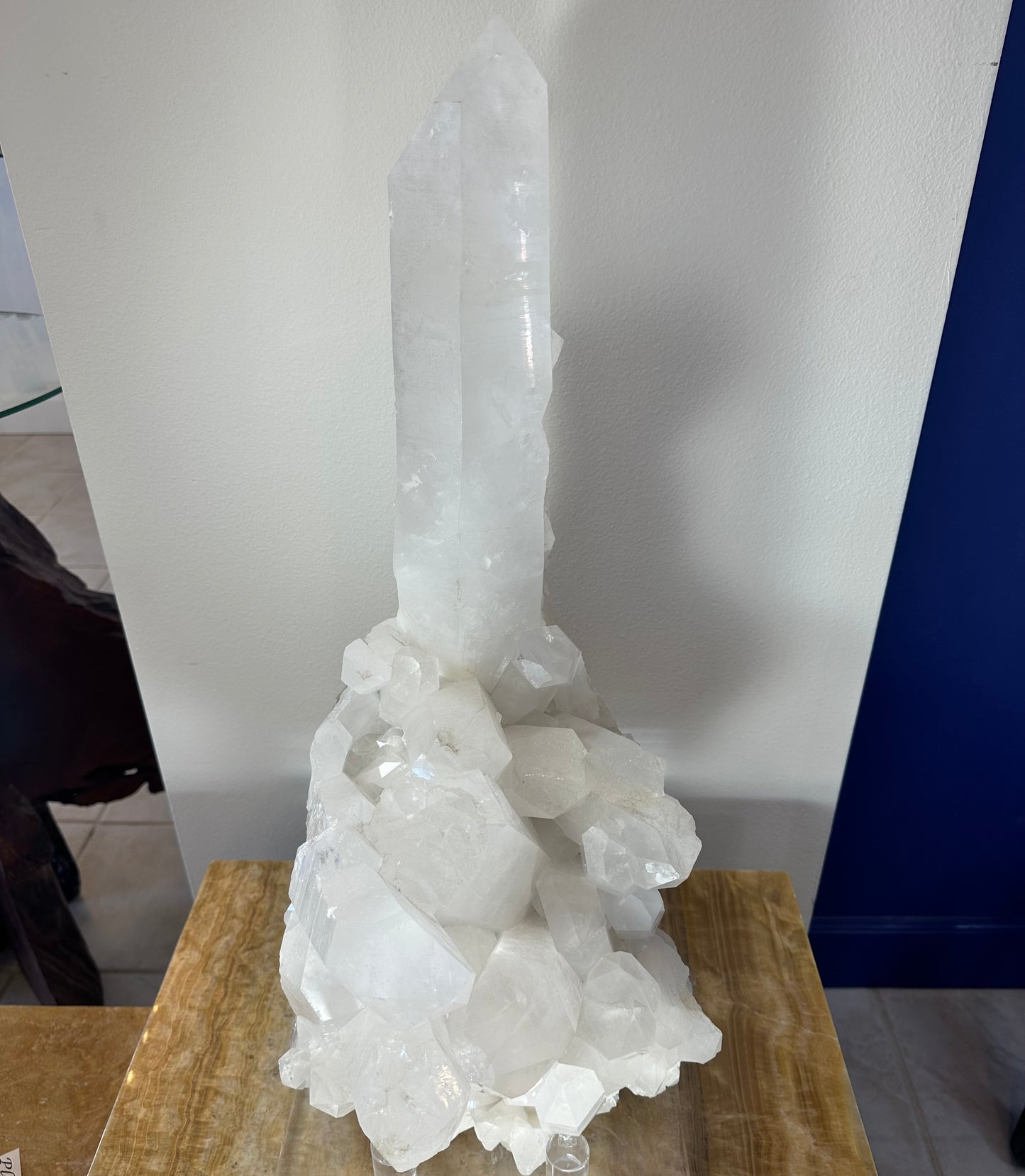 Base of the quartz cluster where it meets the acrylic stand