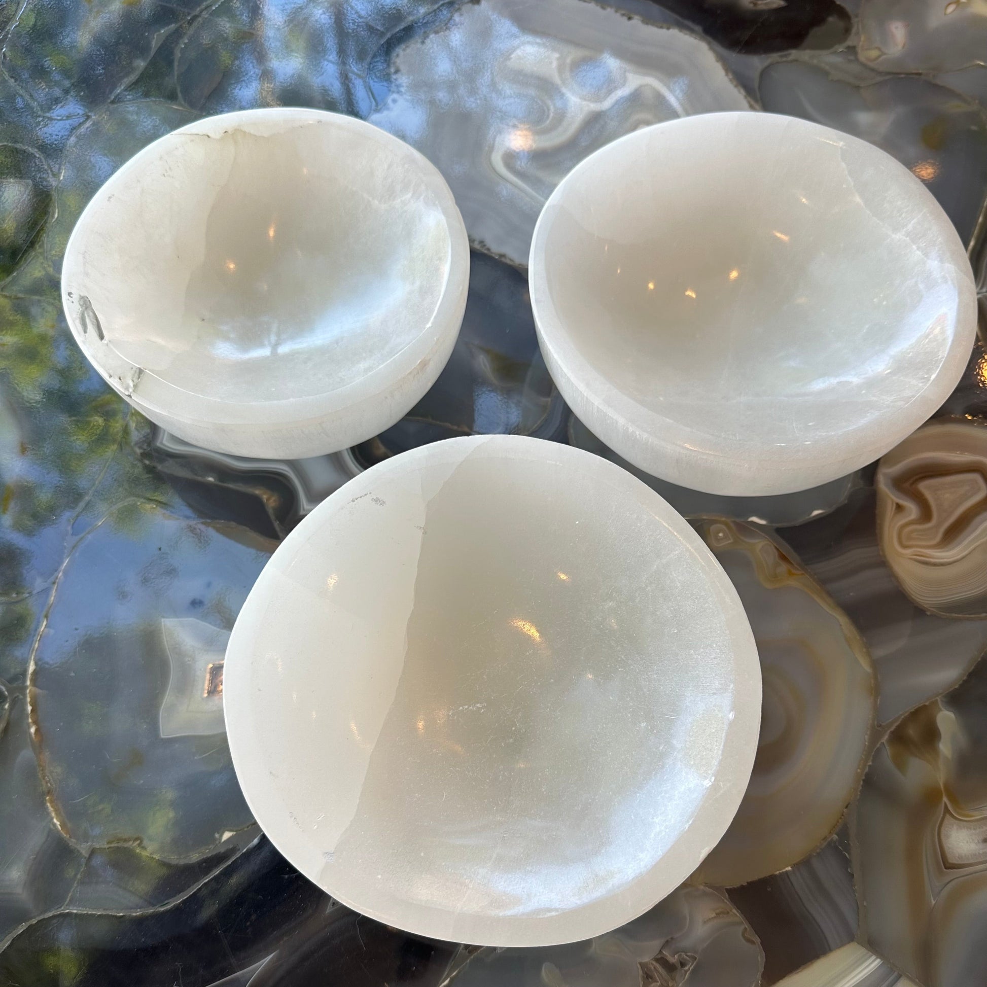 Side profile of the Moroccan selenite bowl