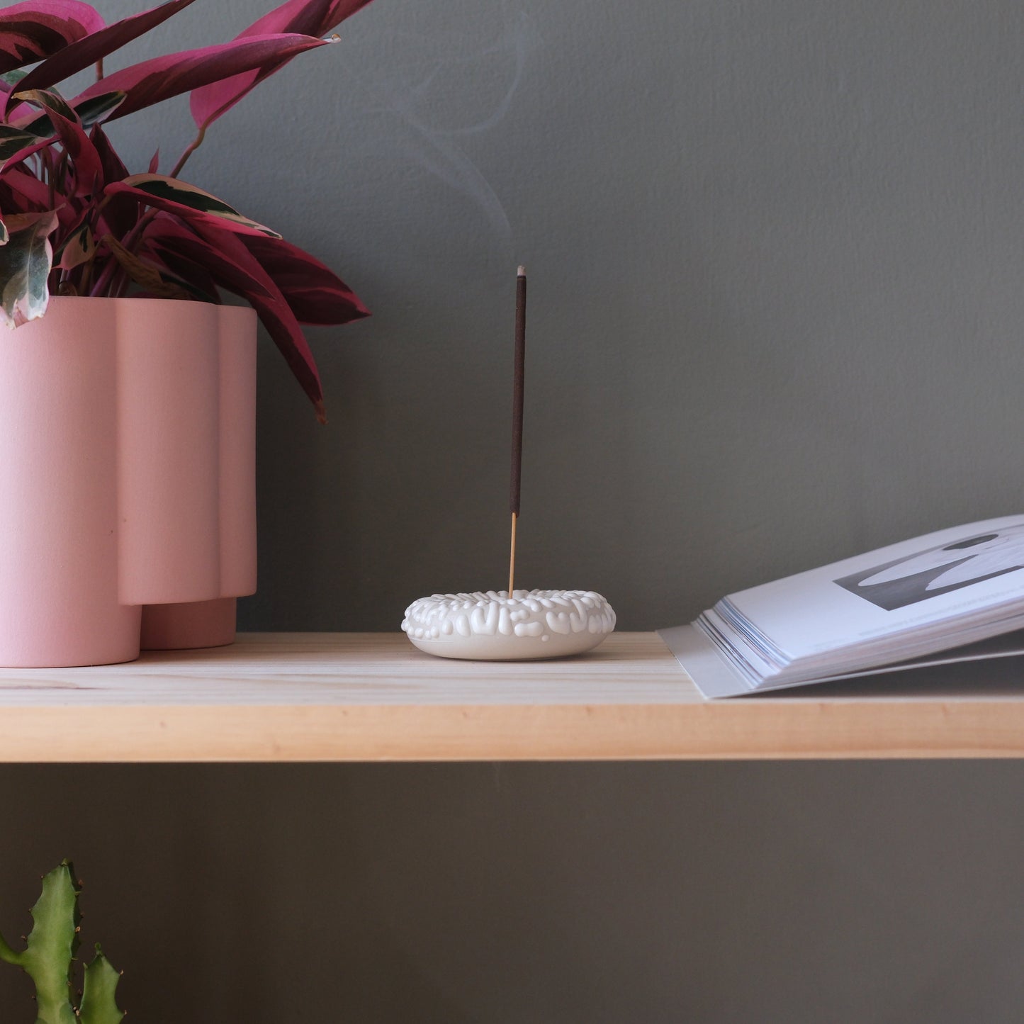 Eve Incense Holder — Handmade Stoneware Dish for Incense