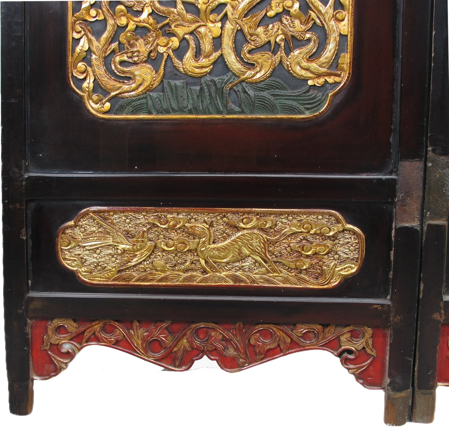 Antique Chinese room divider panel, hand-carved and gilded with dragons on both sides — view 17 of 18