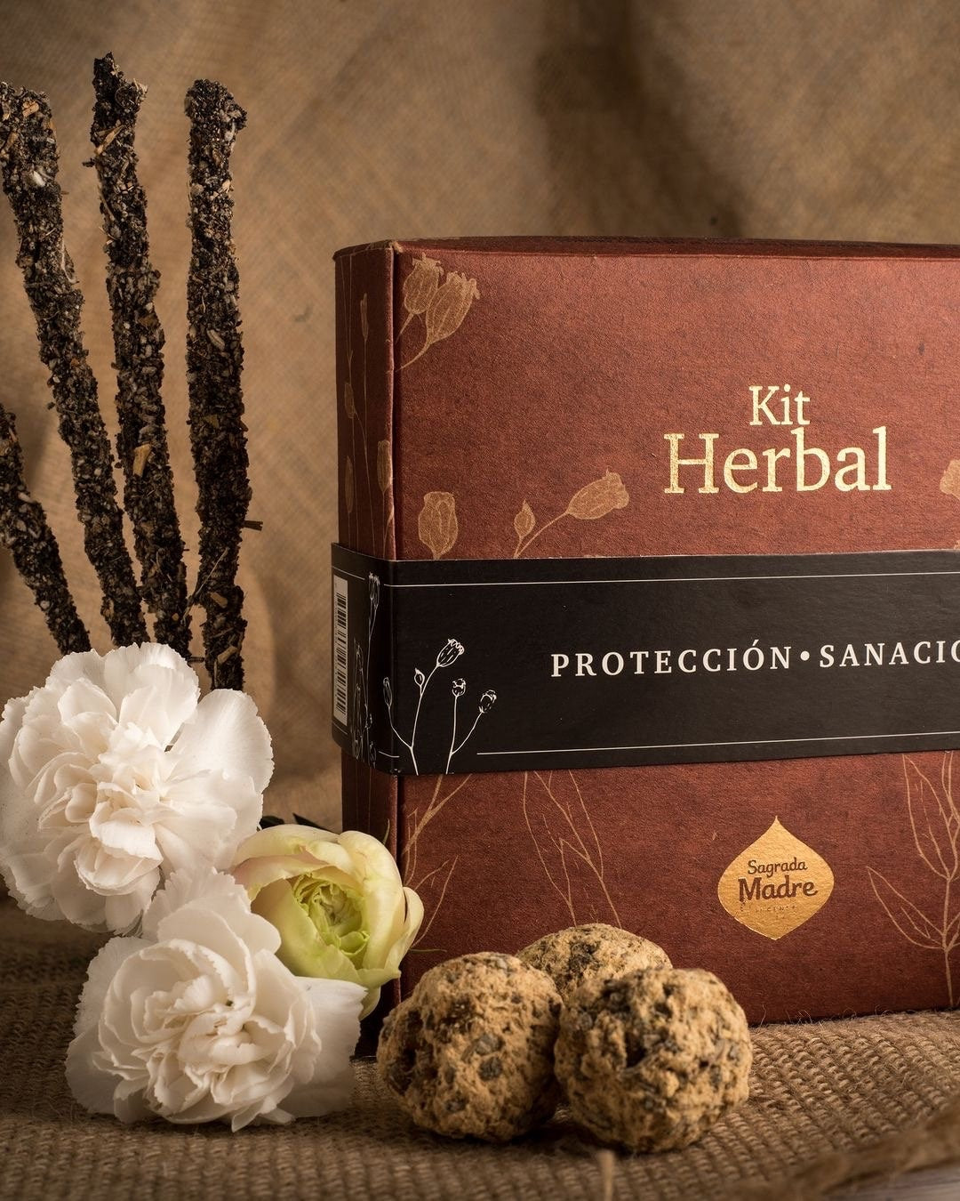 Sage Herbal gift box with its cleansing contents