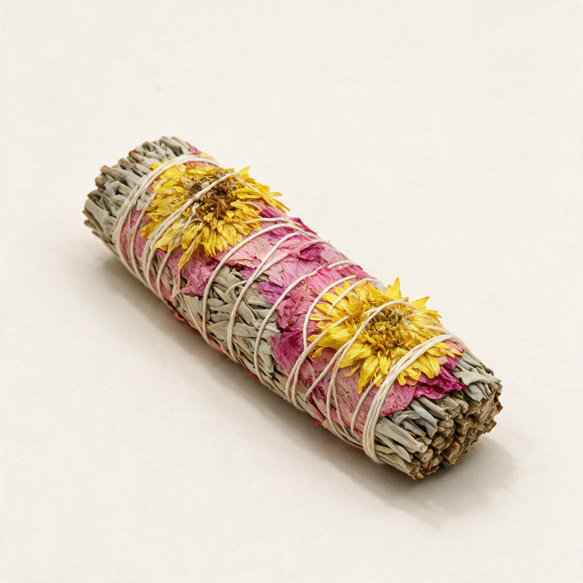 Amor Floral White Sage Smudge Stick — Rose, Sunflower & Love (4 in.) – botanical detail